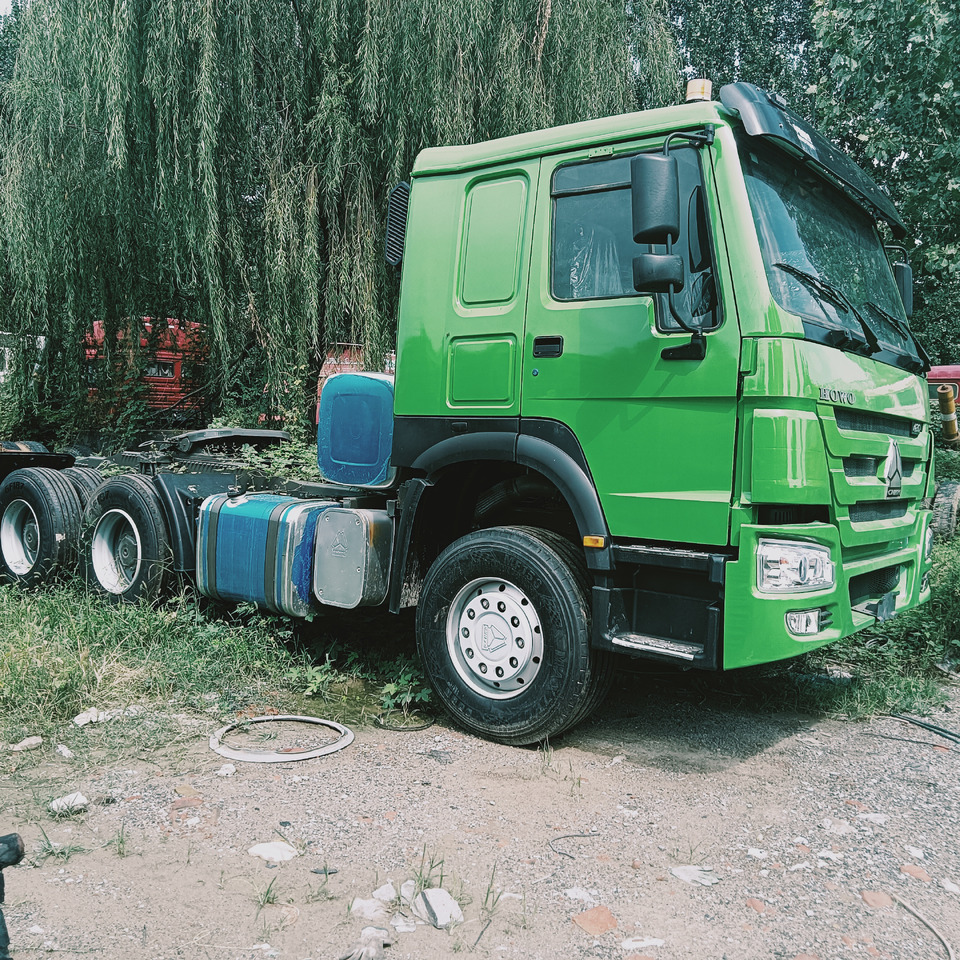 SINOTRUK HOWO - Tahač: obrázek 5 SINOTRUK HOWO - Tahač: obrázek 5