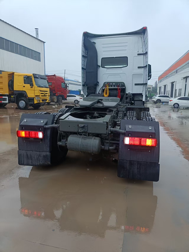 SINOTRUK HOWO - Tahač: obrázek 4 SINOTRUK HOWO - Tahač: obrázek 4
