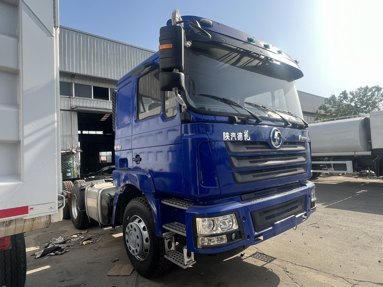 Shacman F3000 - Tahač: obrázek 3 Shacman F3000 - Tahač: obrázek 3