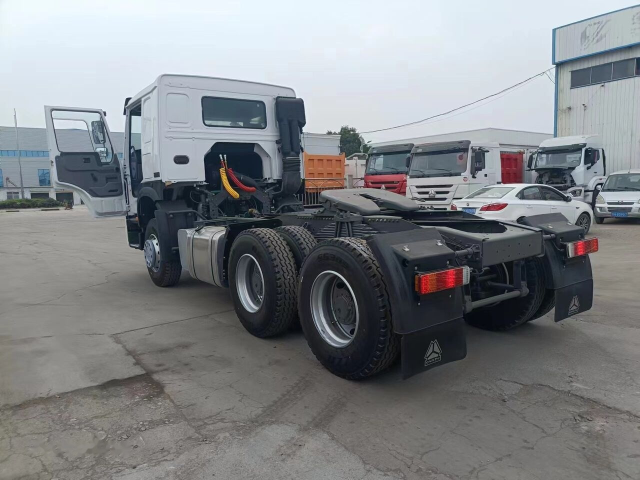 Tahač Sinotruk Howo 371: obrázek 7