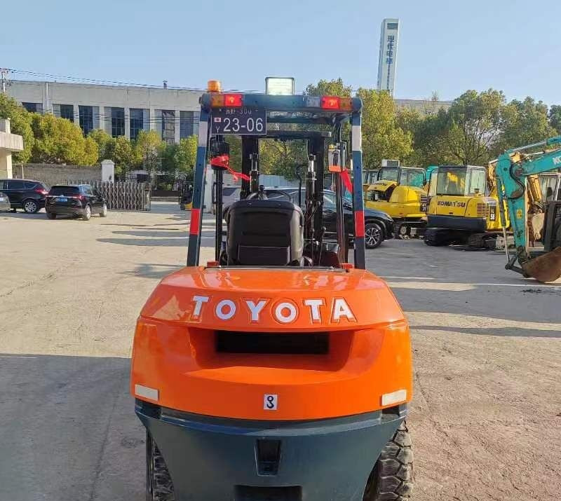 Toyota FD50 - Dieselový vysokozdvižný vozík: obrázek 5 Toyota FD50 - Dieselový vysokozdvižný vozík: obrázek 5