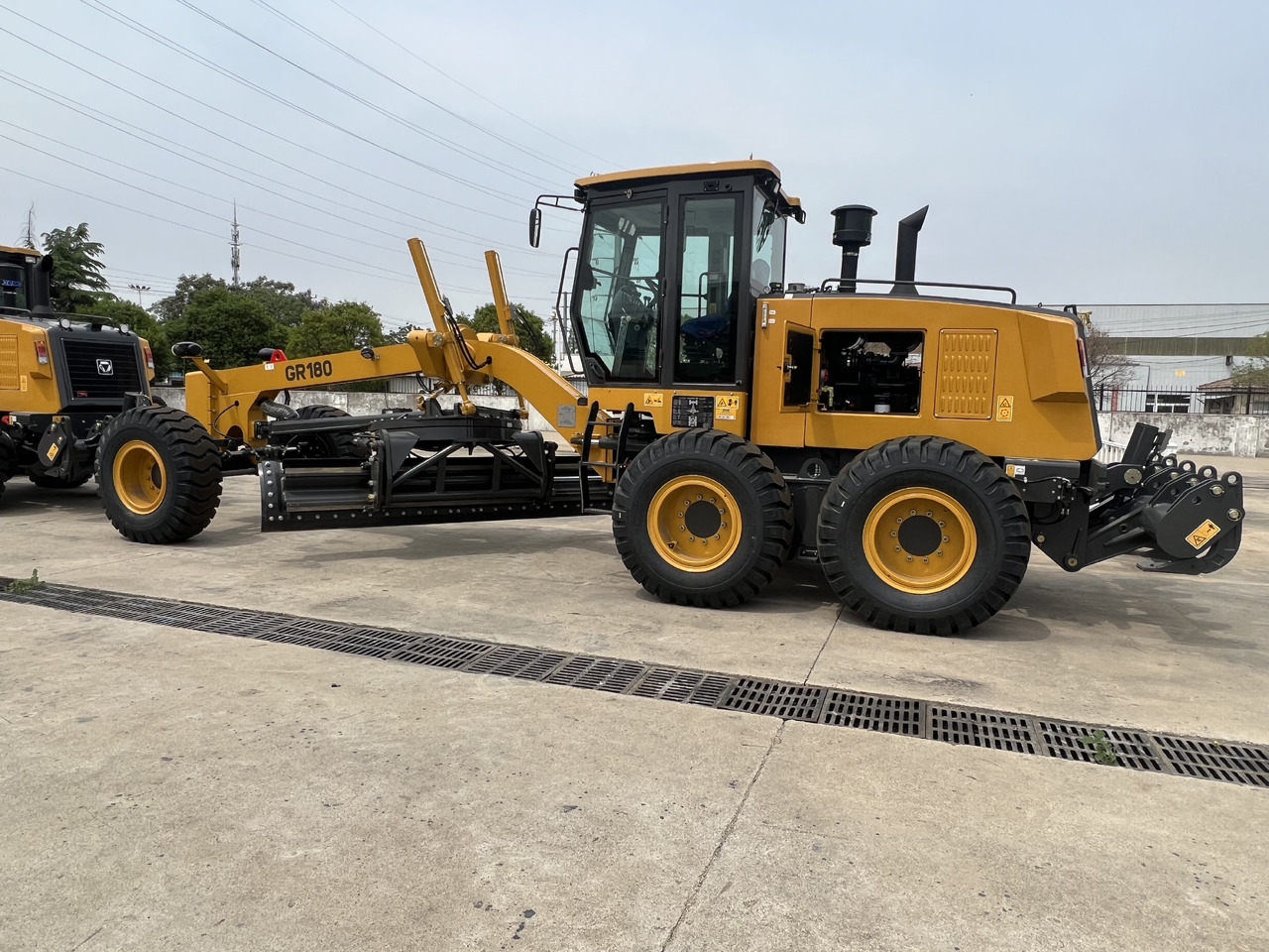 XCMG GR180 - Grejdr: obrázek 4 XCMG GR180 - Grejdr: obrázek 4