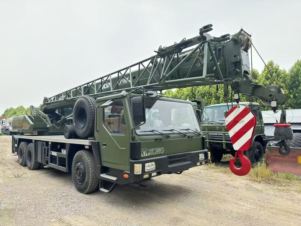 XCMG QY16KJ - Auto s hydraulickou rukou: obrázek 5 XCMG QY16KJ - Auto s hydraulickou rukou: obrázek 5