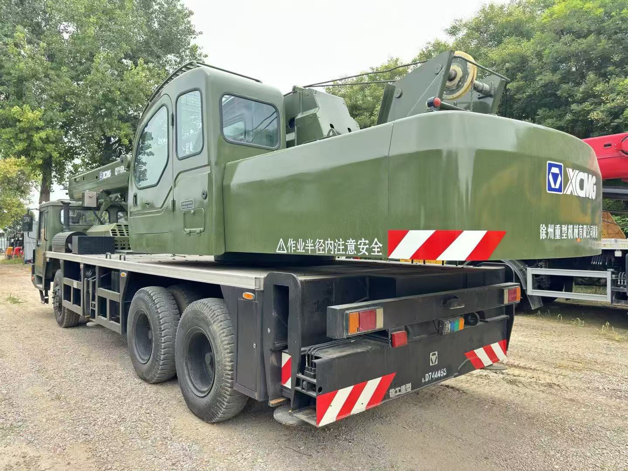 XCMG QY16KJ - Auto s hydraulickou rukou: obrázek 2 XCMG QY16KJ - Auto s hydraulickou rukou: obrázek 2