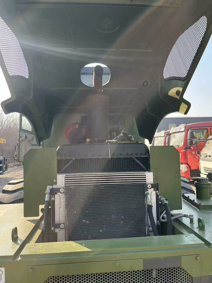Silniční válec XCMG XS202J: obrázek 8