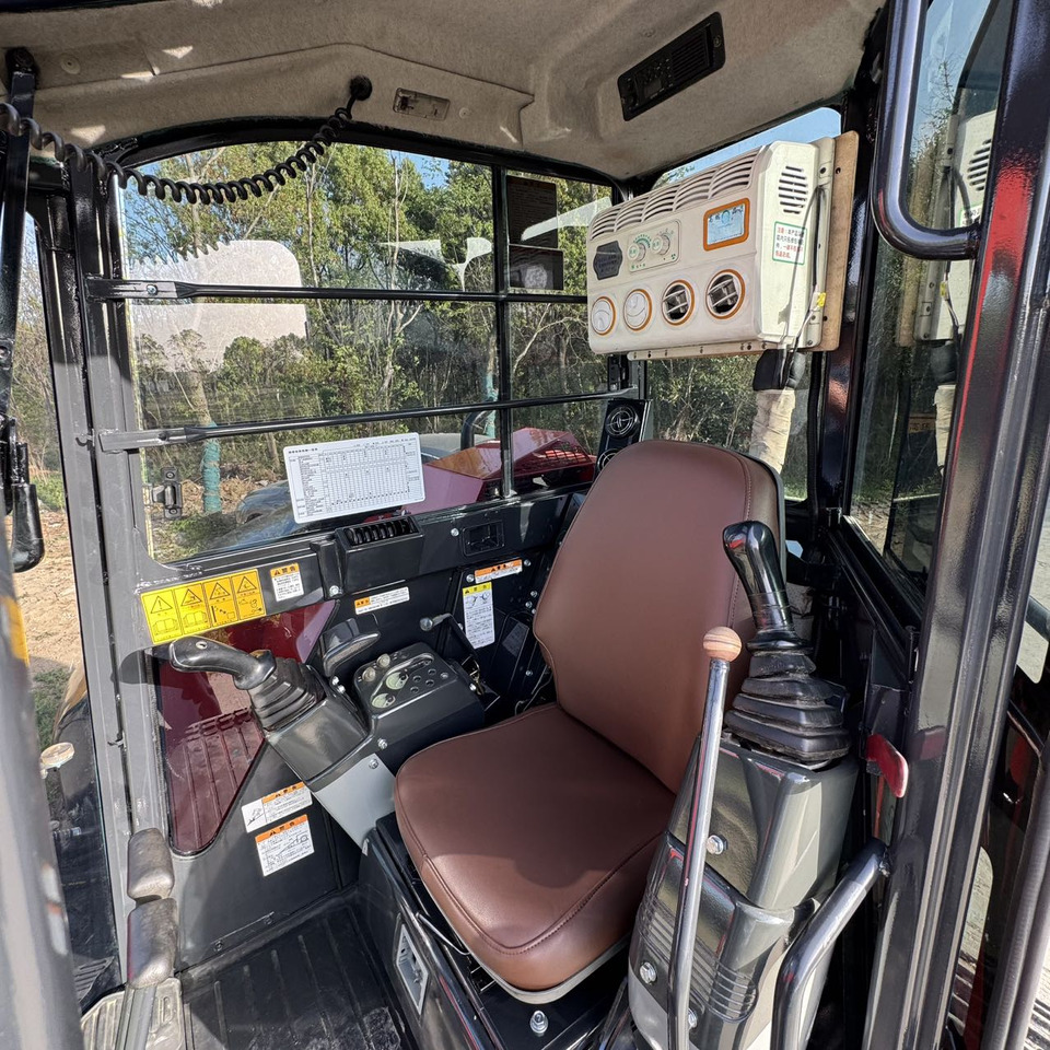 Yanmar Vio80 - Pásové rýpadlo: obrázek 3 Yanmar Vio80 - Pásové rýpadlo: obrázek 3