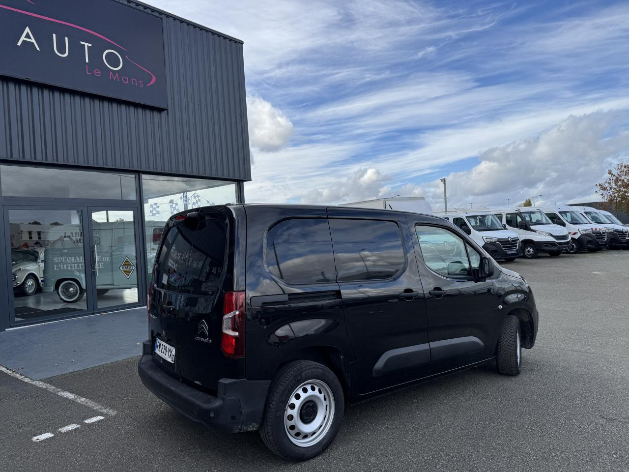 CITROEN Berlingo 1.5 BlueHDi S&S - 130 - BV EAT8 III FOURGON Fourgon M Driver 650 kg PHASE 1 - Furgon: obrázek 5 CITROEN Berlingo 1.5 BlueHDi S&S - 130 - BV EAT8 III FOURGON Fourgon M Driver 650 kg PHASE 1 - Furgon: obrázek 5