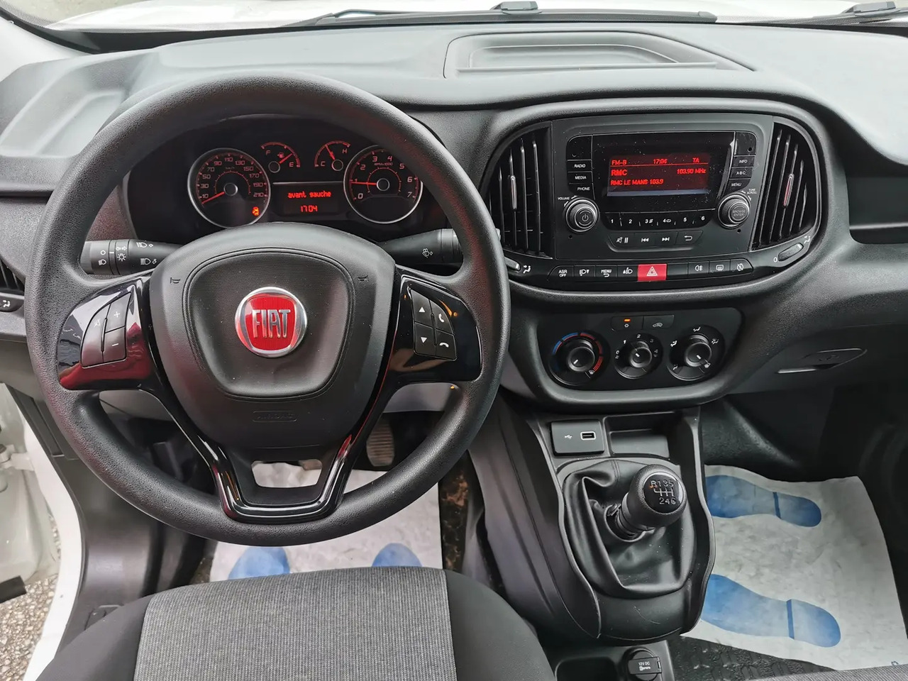 Fiat Doblo Cargo 1.3 MULTIJET 95CH PACK PRO NAV E6D - Malá dodávka: obrázek 4 Fiat Doblo Cargo 1.3 MULTIJET 95CH PACK PRO NAV E6D - Malá dodávka: obrázek 4
