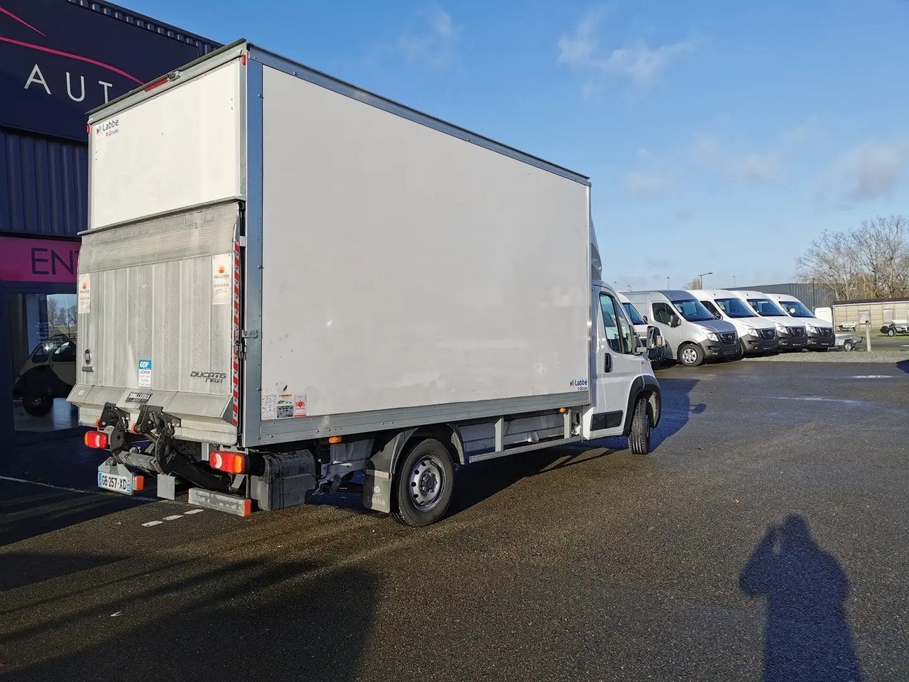Fiat Ducato 3.5 L H3-POWER 140CH MAXI HEAVY DUTY CAISSE 20M³ + HAYON 750KG + AUVENT PACK PRO - Dodávka skřín: obrázek 5 Fiat Ducato 3.5 L H3-POWER 140CH MAXI HEAVY DUTY CAISSE 20M³ + HAYON 750KG + AUVENT PACK PRO - Dodávka skřín: obrázek 5