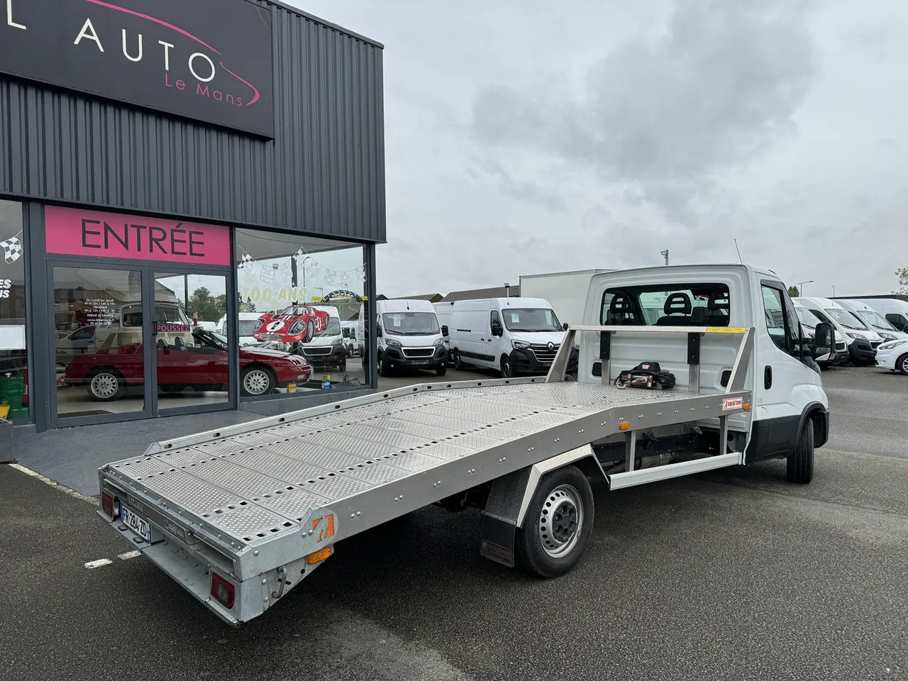 Iveco Daily 35S16H3.0 D EMPATTEMENT 4100 - Odtahovka: obrázek 5 Iveco Daily 35S16H3.0 D EMPATTEMENT 4100 - Odtahovka: obrázek 5