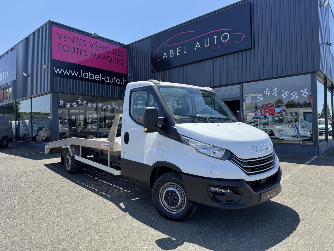 Iveco Daily IVECO PORTE VOITURE DEPANNEUSE 35 S 16 3L0 160 CH EMPATTEMENT 4100 PLATEAU FIX ALU EQUIP - Odtahovka: obrázek 2 Iveco Daily IVECO PORTE VOITURE DEPANNEUSE 35 S 16 3L0 160 CH EMPATTEMENT 4100 PLATEAU FIX ALU EQUIP - Odtahovka: obrázek 2