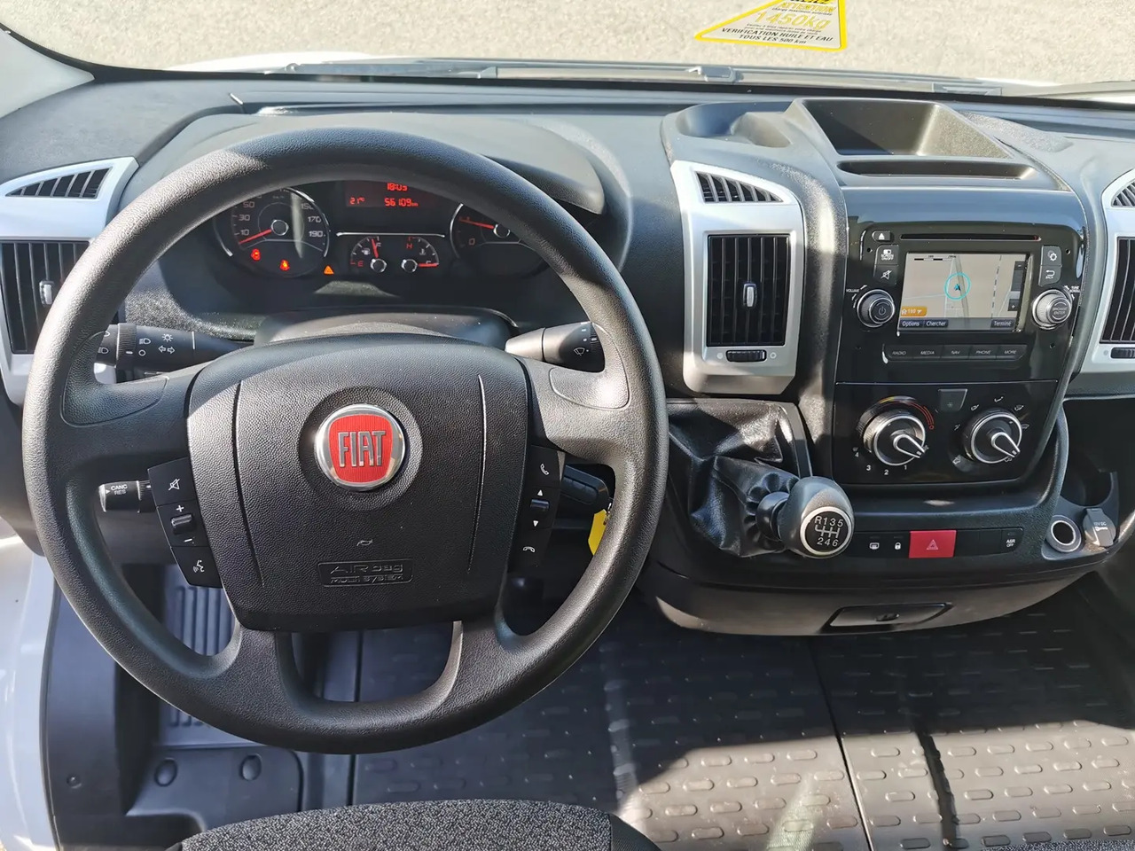 Fiat Ducato 3.3 MH2 2.3 MULTIJET 130CH PACK PRO NAV - Jiná technika: obrázek 4 Fiat Ducato 3.3 MH2 2.3 MULTIJET 130CH PACK PRO NAV - Jiná technika: obrázek 4