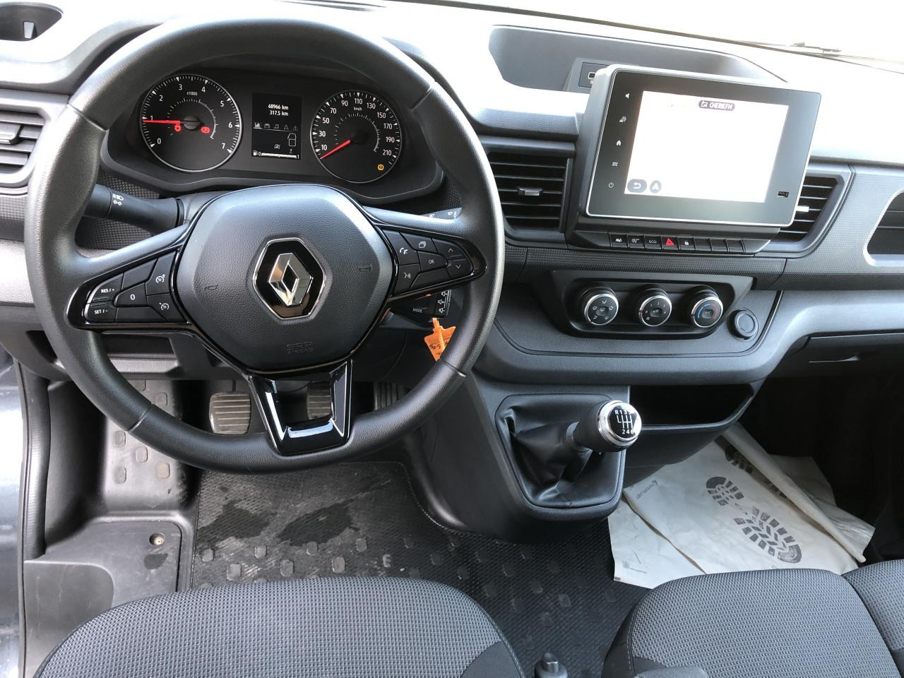 RENAULT Trafic L2 2.0 Energy dCi - 150 - S&S III COMBI Combi Zen L2H1 PHASE 3 - Jiná technika: obrázek 3 RENAULT Trafic L2 2.0 Energy dCi - 150 - S&S III COMBI Combi Zen L2H1 PHASE 3 - Jiná technika: obrázek 3
