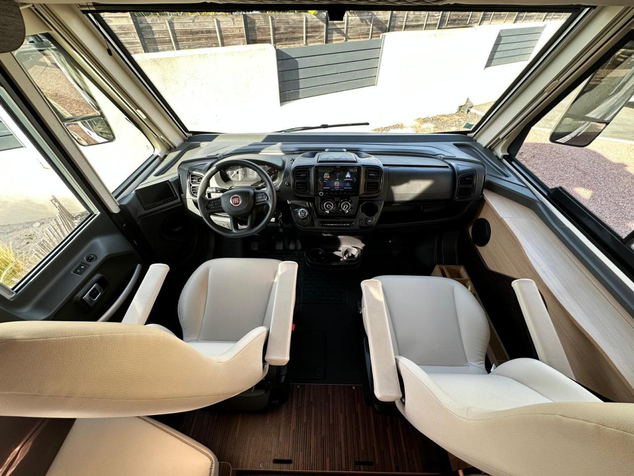 MC LOUIS NEVIS 281 - Integrovaný obytný vůz: obrázek 5 MC LOUIS NEVIS 281 - Integrovaný obytný vůz: obrázek 5