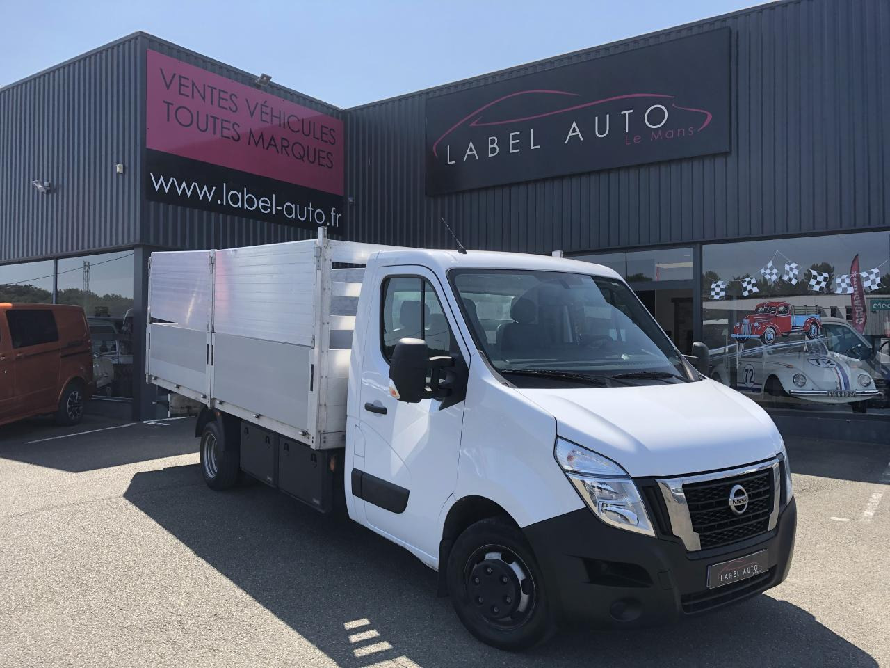 NISSAN INTERSTAR 3T5 2.3 DCI 165CH PLATEAU RIDELLES 4M50 - Dodávka valník: obrázek 2 NISSAN INTERSTAR 3T5 2.3 DCI 165CH PLATEAU RIDELLES 4M50 - Dodávka valník: obrázek 2