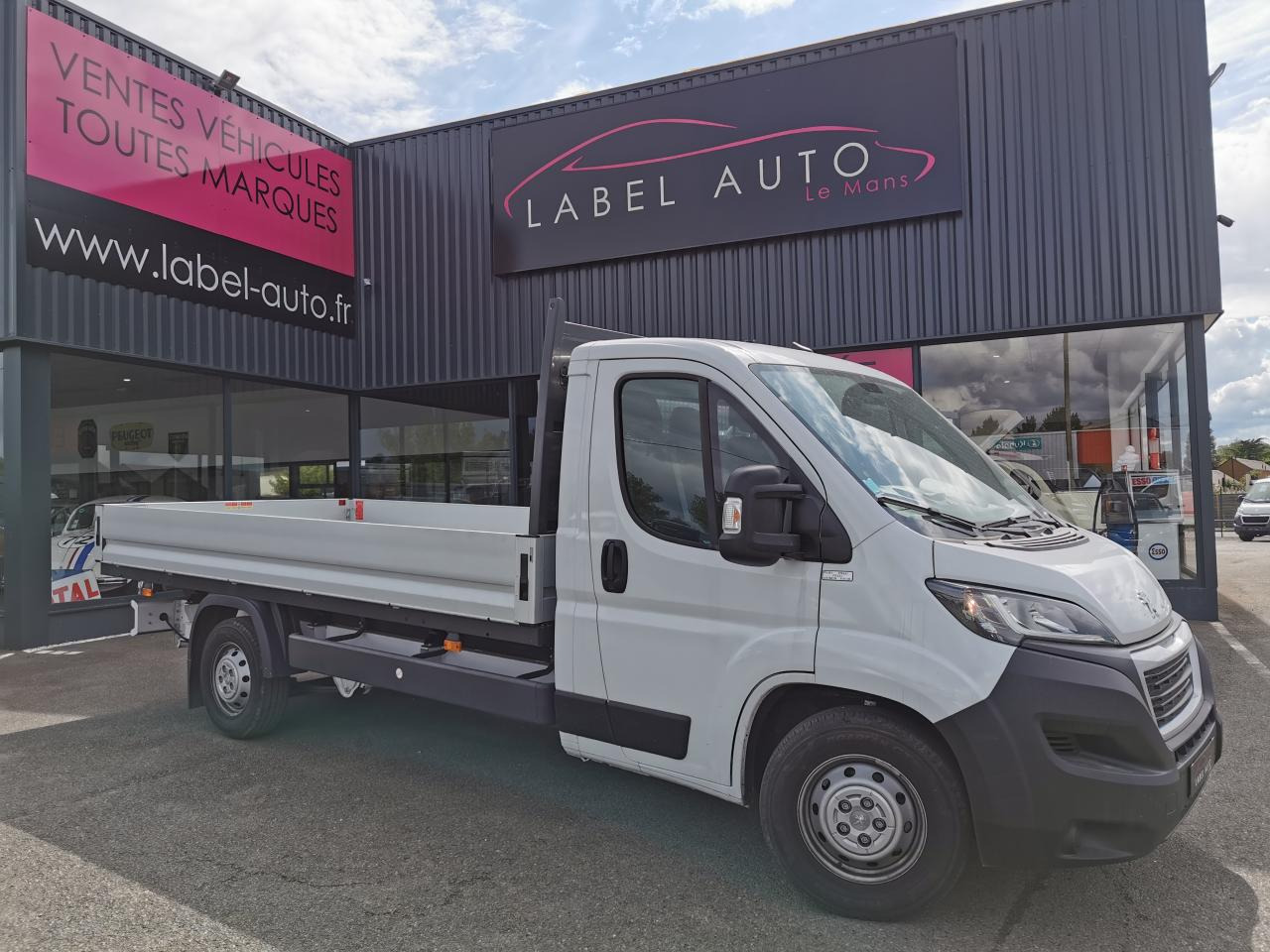 PEUGEOT BOXER 3T5 PLATEAU 4M20 2.2 HDI 140CH - Dodávka valník: obrázek 1 PEUGEOT BOXER 3T5 PLATEAU 4M20 2.2 HDI 140CH - Dodávka valník: obrázek 1