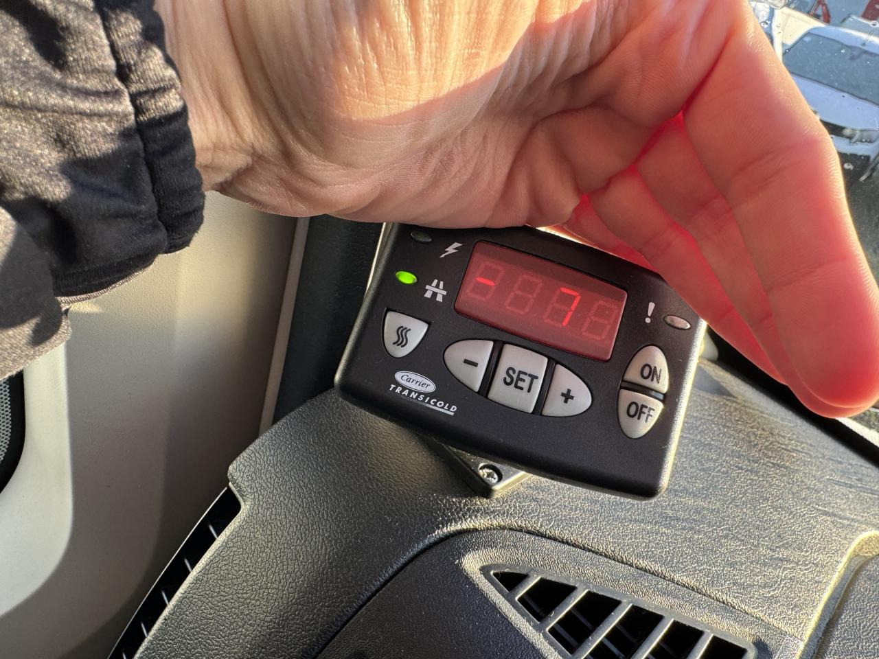 PEUGEOT Boxer Asphalt 330 L2H2 2.2 BlueHDi S&S - 140 ch Fourgon Tolé Frigorifique - Furgon: obrázek 3 PEUGEOT Boxer Asphalt 330 L2H2 2.2 BlueHDi S&S - 140 ch Fourgon Tolé Frigorifique - Furgon: obrázek 3