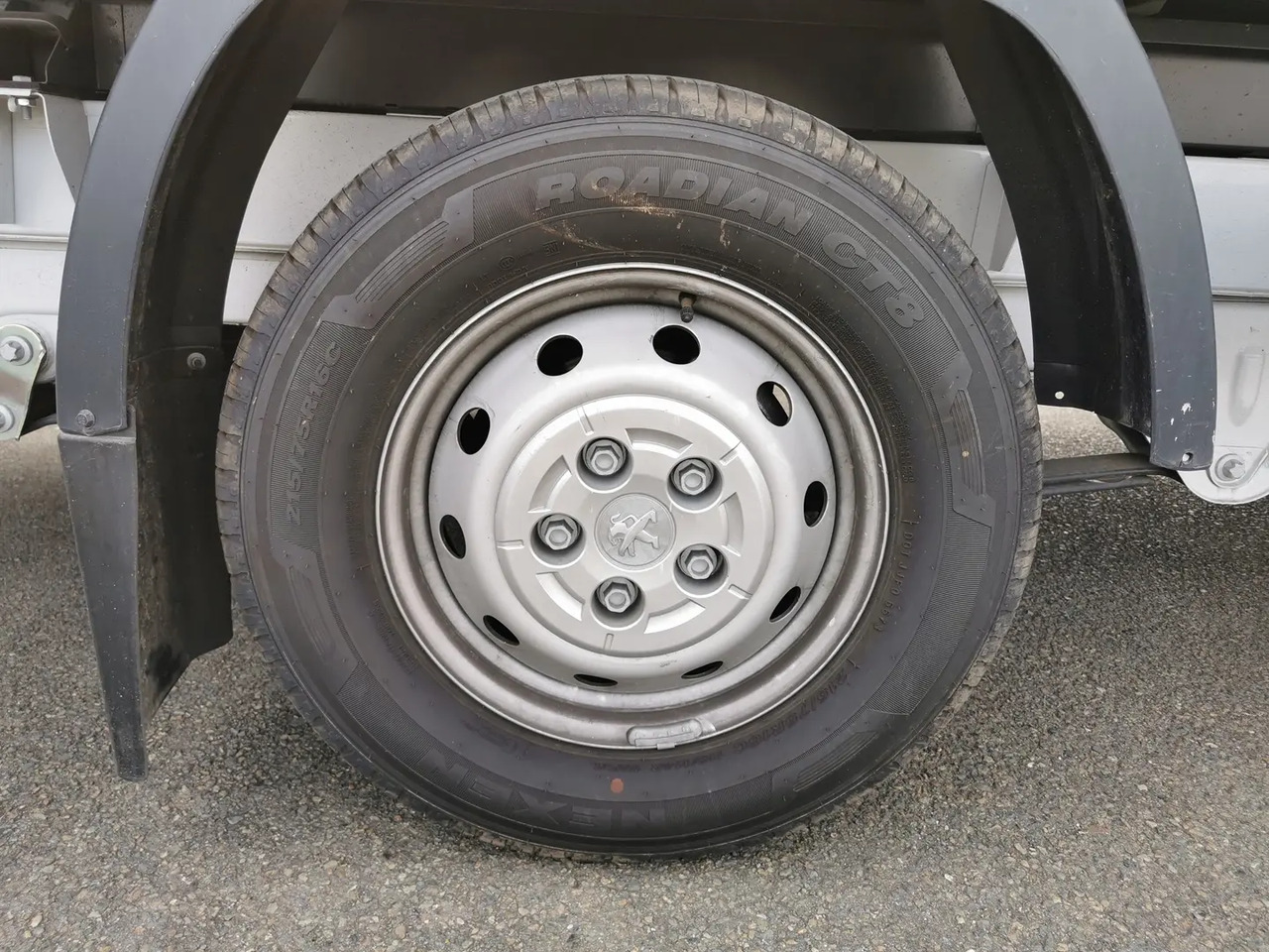 Dodávka valník Peugeot Boxer 435 L4 2.2 BLUEHDI 140 S&S PREMIUM: obrázek 10