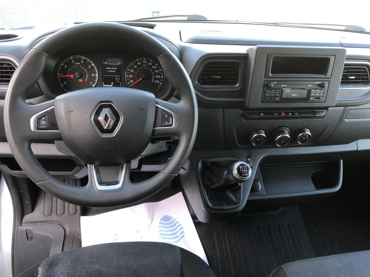 RENAULT CABINE APPROFONDIE 7 PLACES MASTER L1H1 2.3 DCI 135CH GRAND CONFORT - Furgon: obrázek 3 RENAULT CABINE APPROFONDIE 7 PLACES MASTER L1H1 2.3 DCI 135CH GRAND CONFORT - Furgon: obrázek 3