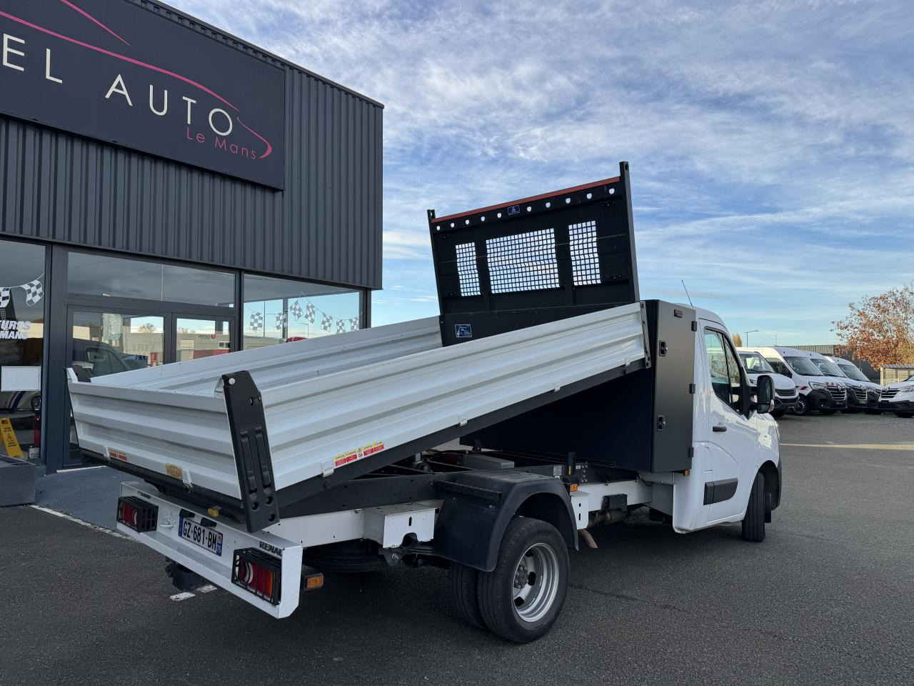 RENAULT MASTER 3T5 BENNE COFFRE RJ 2.3 DCI 145CH PROPULSION - Dodávka sklápěč: obrázek 5 RENAULT MASTER 3T5 BENNE COFFRE RJ 2.3 DCI 145CH PROPULSION - Dodávka sklápěč: obrázek 5