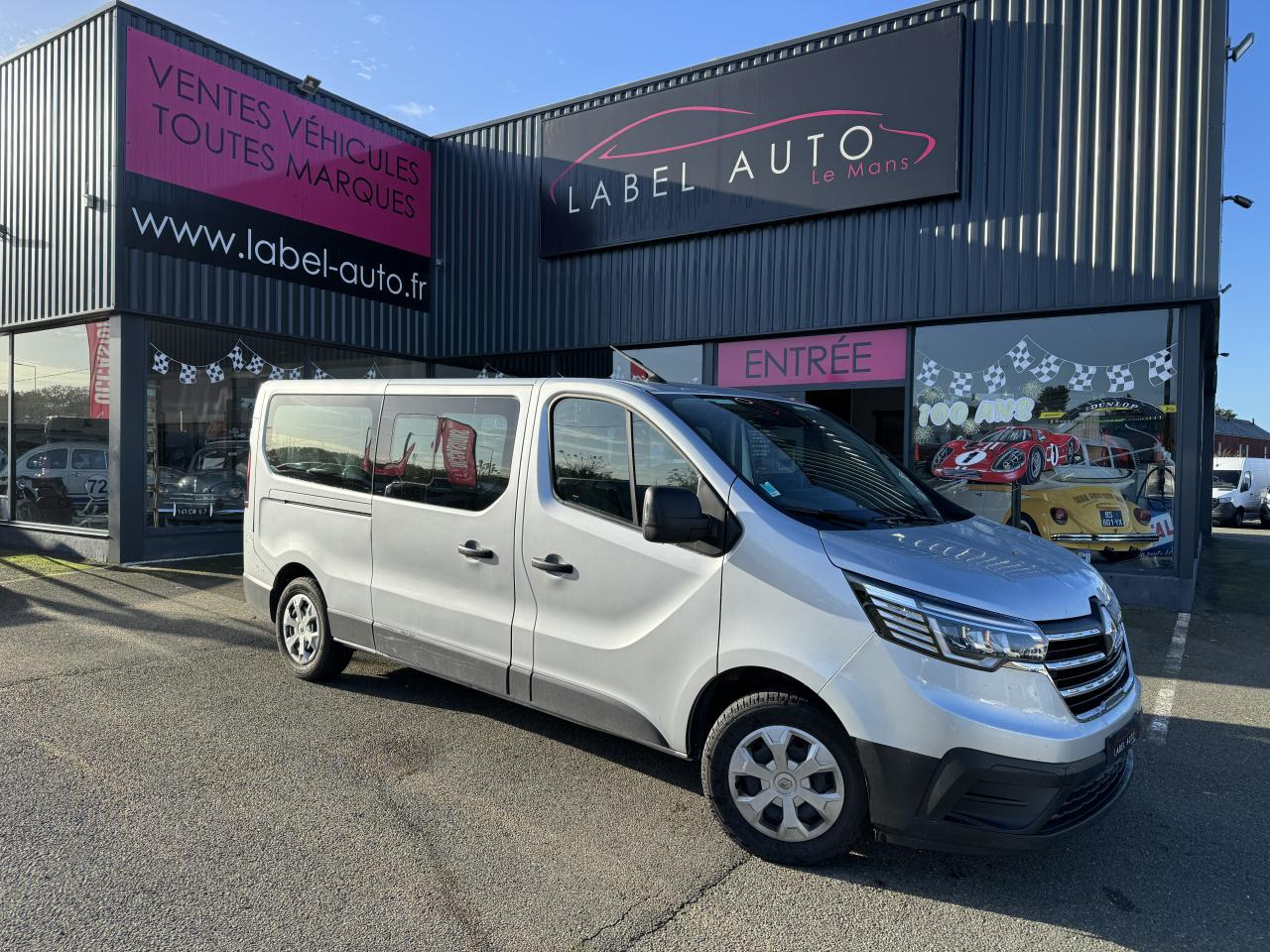 RENAULT Trafic L2 2.0 Energy dCi - 150 - S&S III COMBI Combi Zen L2H1 PHASE 3 - Mikrobus: obrázek 3 RENAULT Trafic L2 2.0 Energy dCi - 150 - S&S III COMBI Combi Zen L2H1 PHASE 3 - Mikrobus: obrázek 3