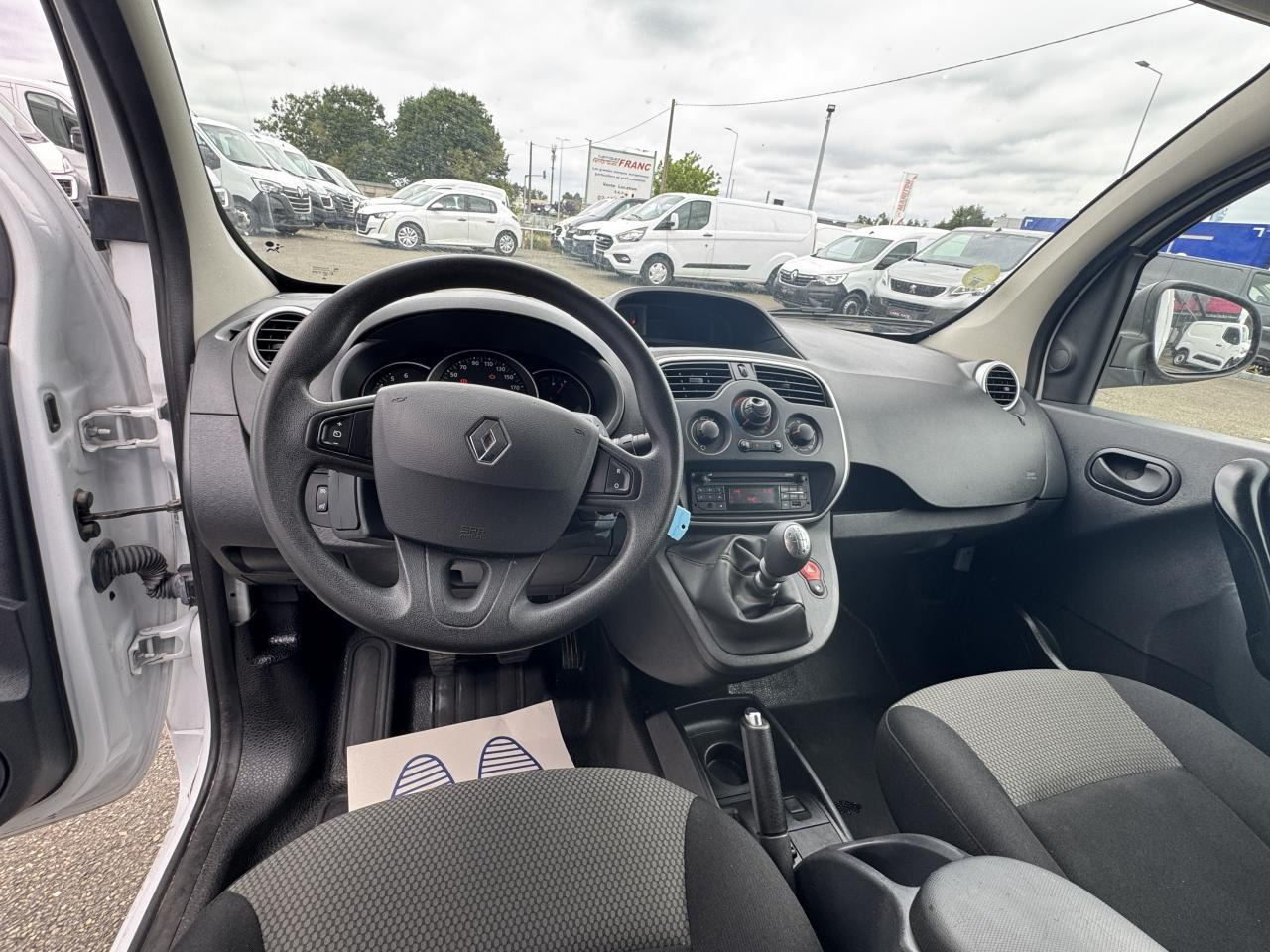 Renault Kangoo 1.5 BLUE DCI 80CH GRAND CONFORT 5CV - Malá dodávka: obrázek 3 Renault Kangoo 1.5 BLUE DCI 80CH GRAND CONFORT 5CV - Malá dodávka: obrázek 3