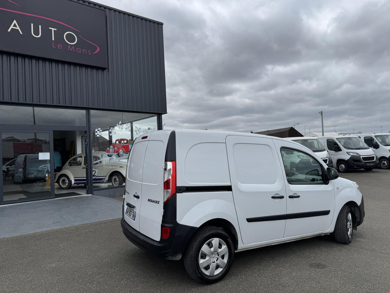 Renault Kangoo 1.5 BLUE DCI 80CH GRAND CONFORT 5CV - Malá dodávka: obrázek 5 Renault Kangoo 1.5 BLUE DCI 80CH GRAND CONFORT 5CV - Malá dodávka: obrázek 5