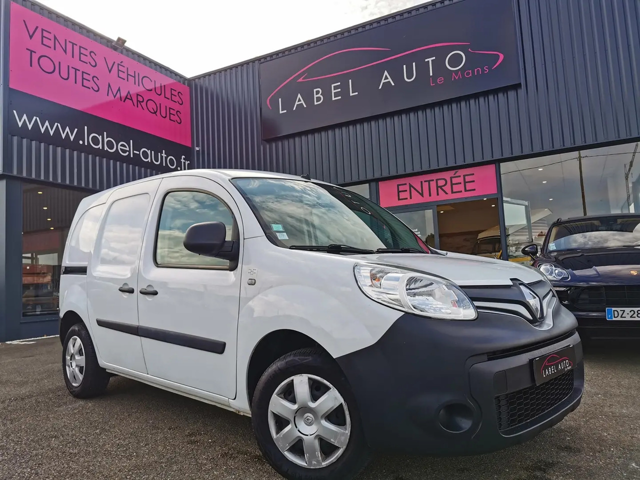 Renault Kangoo 1.5 BLUE DCI 80CH GRAND CONFORT 5CV - Furgon: obrázek 1 Renault Kangoo 1.5 BLUE DCI 80CH GRAND CONFORT 5CV - Furgon: obrázek 1