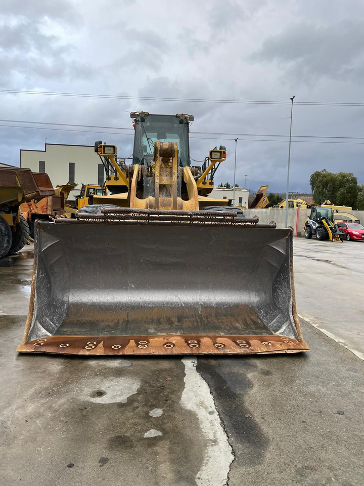 Kolový nakladač KOMATSU WA600-6: obrázek 7