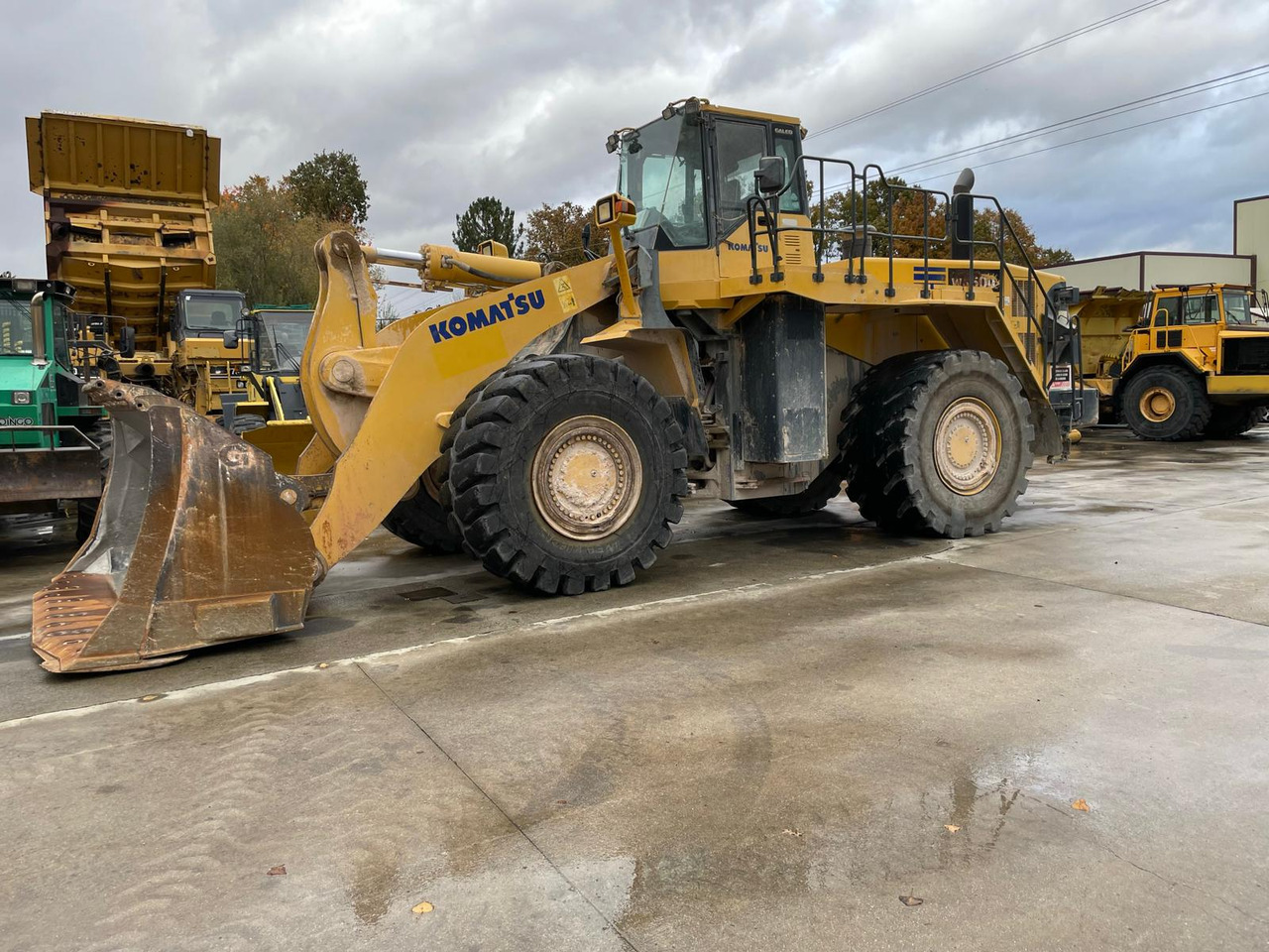 Kolový nakladač KOMATSU WA600-6: obrázek 13