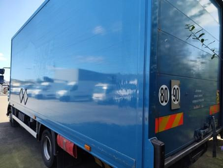 Renault D 7.5 LOW P4x2 210E6 Fourgon Polyfond avec hayon Repliable - Skříňový nákladní auto: obrázek 3 Renault D 7.5 LOW P4x2 210E6 Fourgon Polyfond avec hayon Repliable - Skříňový nákladní auto: obrázek 3