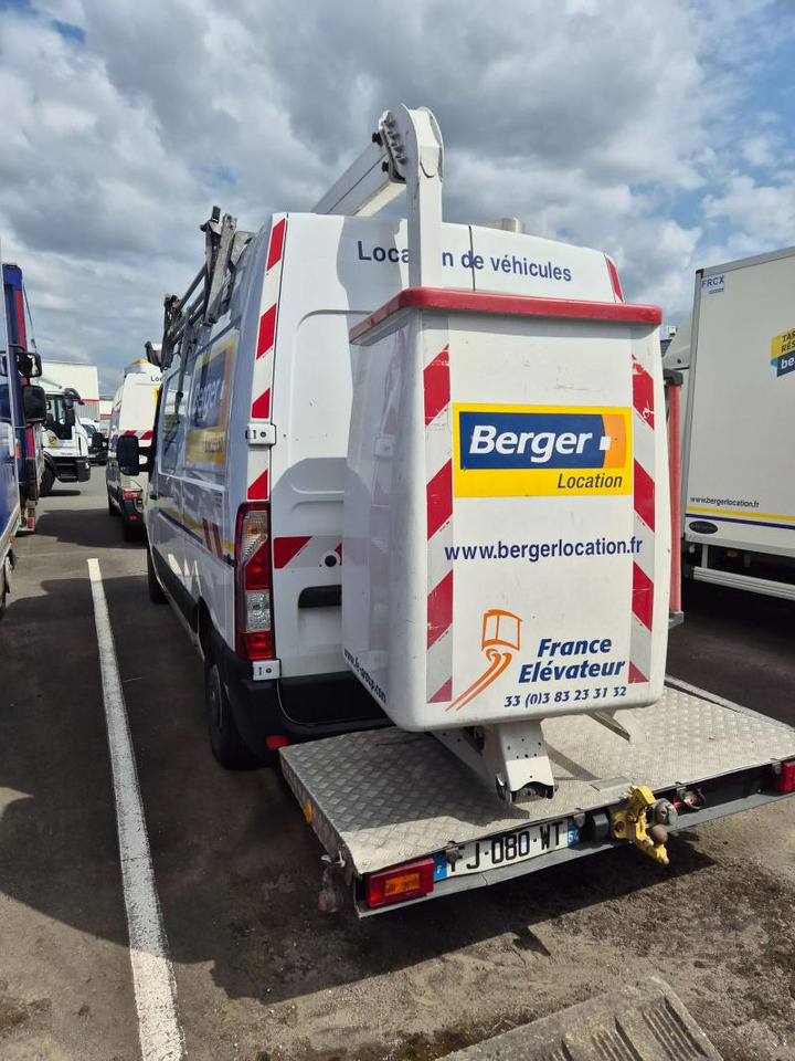 Renault Master 130.35 Fourgon L2H2 Nacelle France Elévateur 121 FT 12m - Autoplošina: obrázek 2 Renault Master 130.35 Fourgon L2H2 Nacelle France Elévateur 121 FT 12m - Autoplošina: obrázek 2
