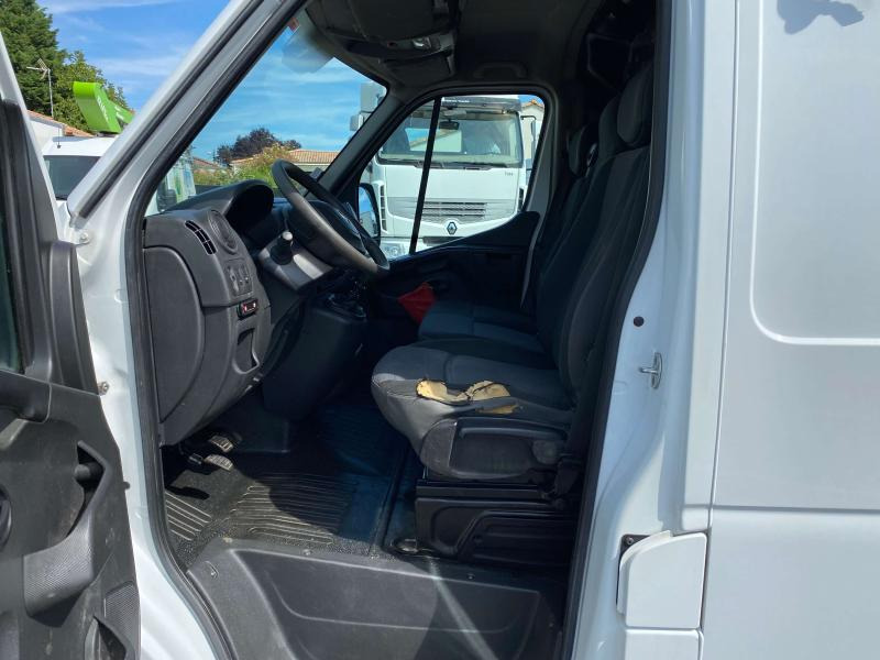 Renault Master 145.35 FG Tronqué L2H2 Nacelle Pack éco - Autoplošina: obrázek 5 Renault Master 145.35 FG Tronqué L2H2 Nacelle Pack éco - Autoplošina: obrázek 5