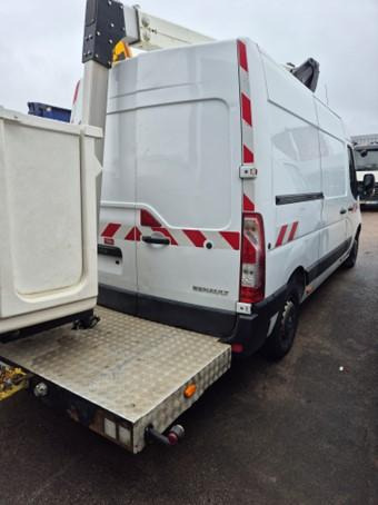 Renault Master Fourgon L2H2 130 cv Nacelle KLUBB K32 - Autoplošina: obrázek 2 Renault Master Fourgon L2H2 130 cv Nacelle KLUBB K32 - Autoplošina: obrázek 2