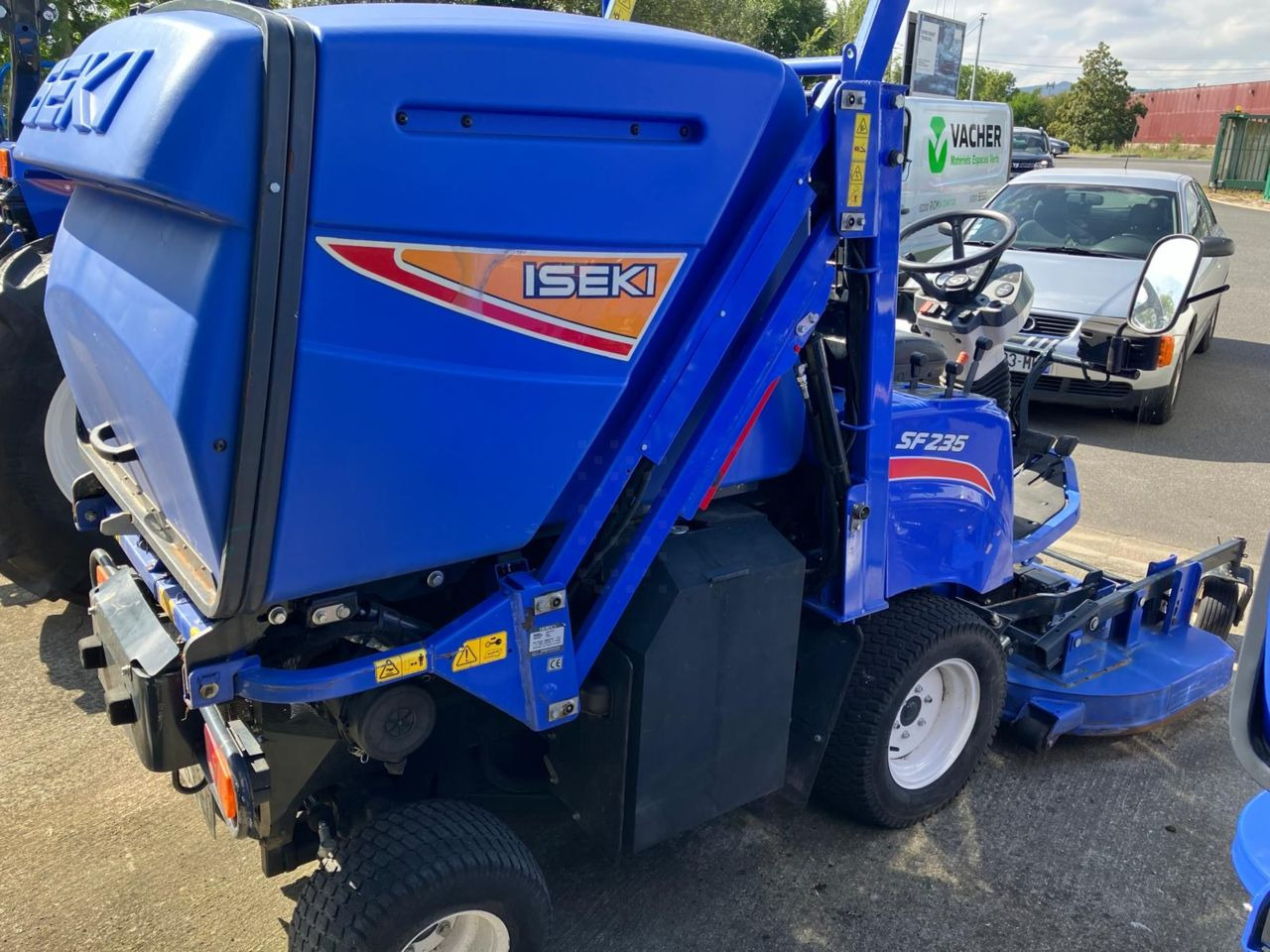 Iseki SF 235 - Sekačka na trávu: obrázek 2 Iseki SF 235 - Sekačka na trávu: obrázek 2