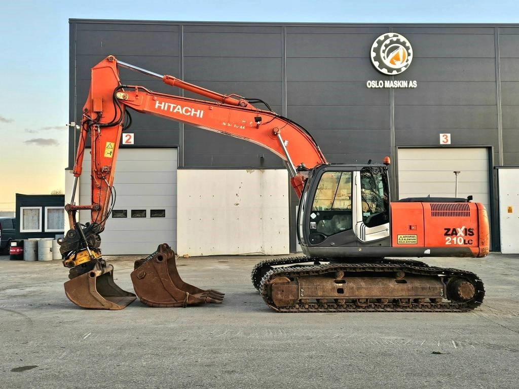 Hitachi ZX 210 LC-3 - Pásové rýpadlo: obrázek 2 Hitachi ZX 210 LC-3 - Pásové rýpadlo: obrázek 2