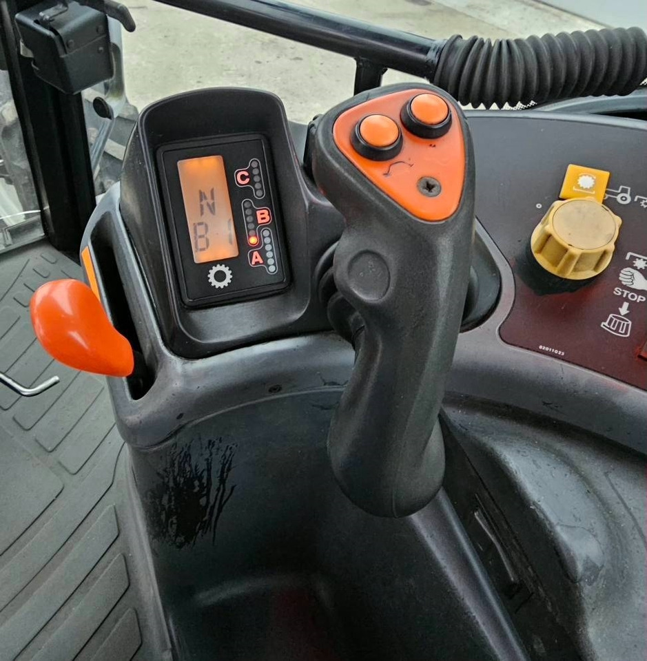 Traktor New Holland 8360 DT: obrázek 19