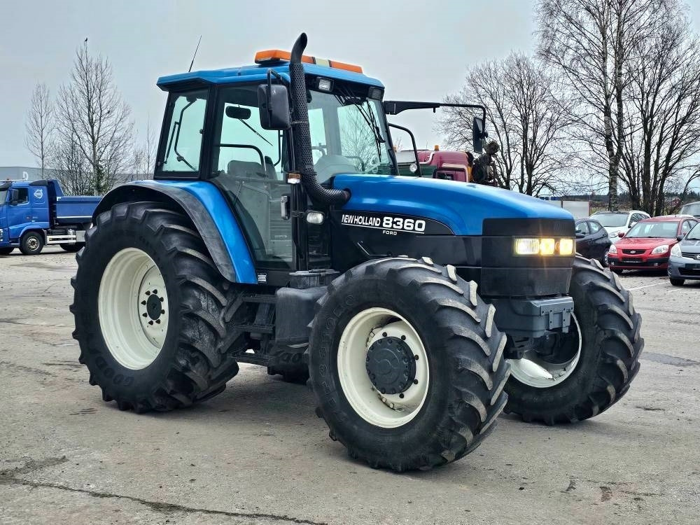 Traktor New Holland 8360 DT: obrázek 8