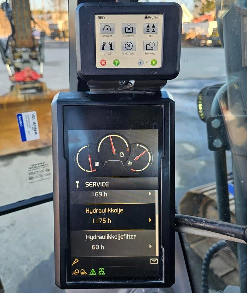 Pásové rýpadlo Volvo ECR 235 EL: obrázek 34