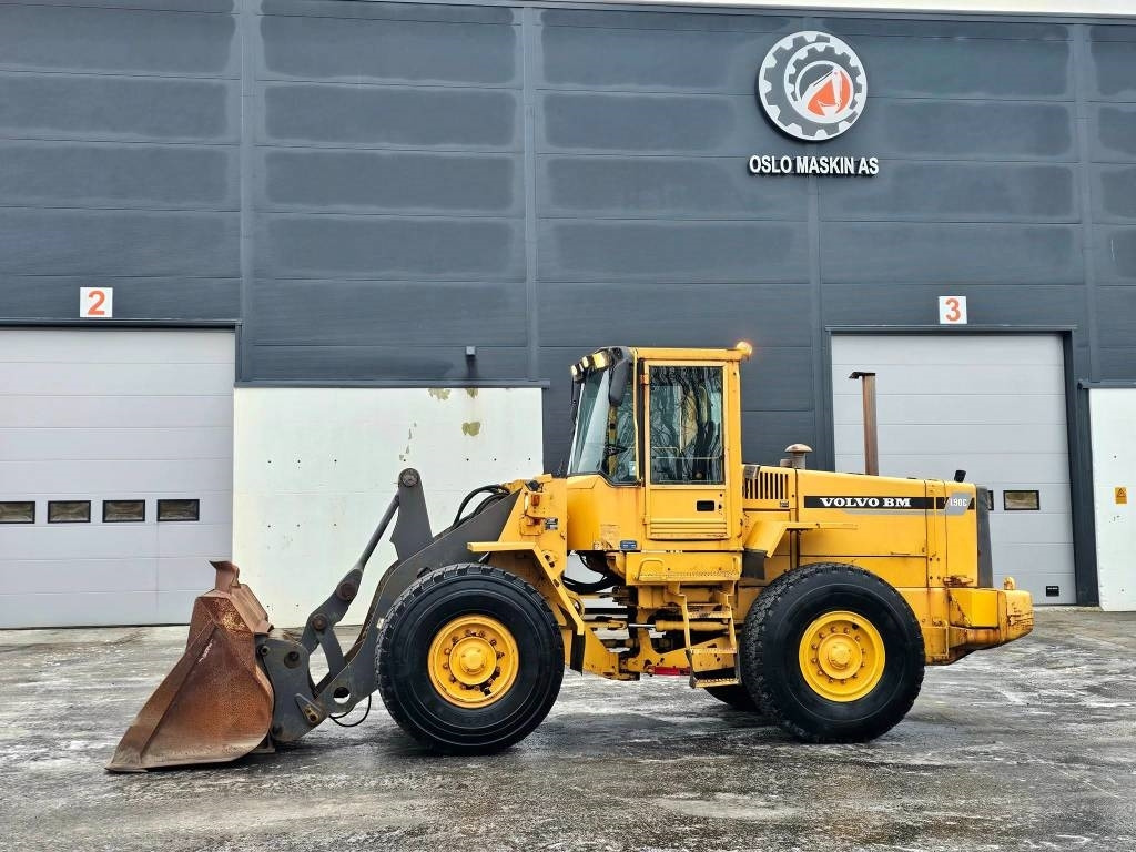 Volvo L90c - Kolový nakladač: obrázek 2 Volvo L90c - Kolový nakladač: obrázek 2