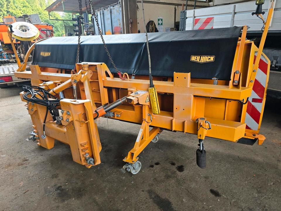 Beilhack Schneepflug PVF 34-4 Schneeschieber Schneeschild Schmidt für Unimog 405/10 405/12 UGN UGE LKW Winterdienst - Sněžný pluh: obrázek 3 Beilhack Schneepflug PVF 34-4 Schneeschieber Schneeschild Schmidt für Unimog 405/10 405/12 UGN UGE LKW Winterdienst - Sněžný pluh: obrázek 3