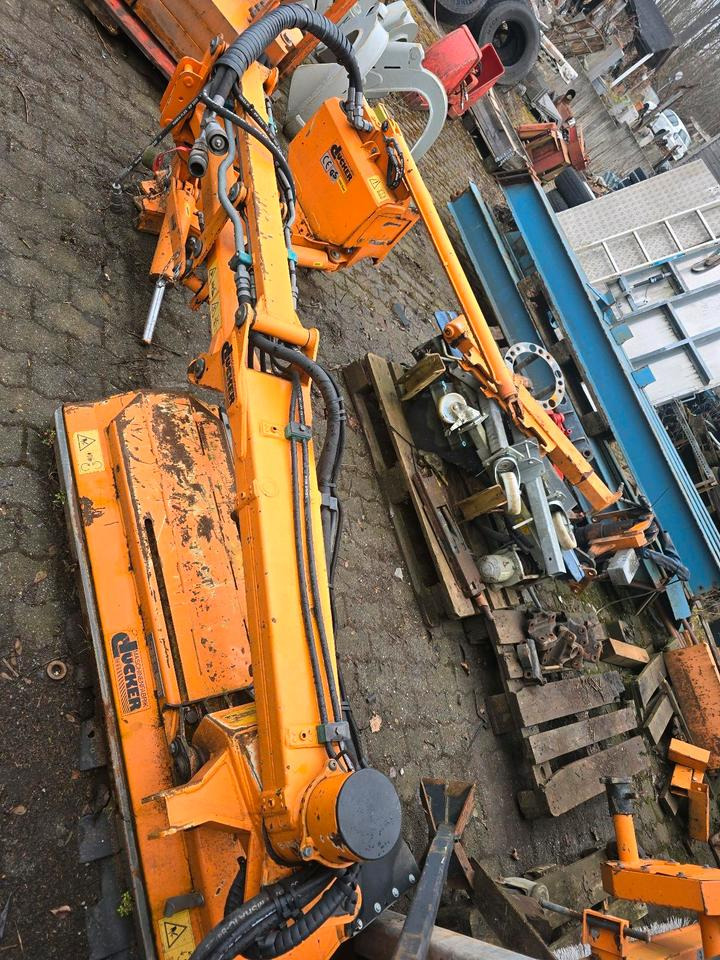 Dücker Randstreifenmäher vom DUA 800 700 Banketmäher Böschungsmäher Auslegemäher für Unimog Mulag Mähausleger - Příkopová sekačka: obrázek 4 Dücker Randstreifenmäher vom DUA 800 700 Banketmäher Böschungsmäher Auslegemäher für Unimog Mulag Mähausleger - Příkopová sekačka: obrázek 4