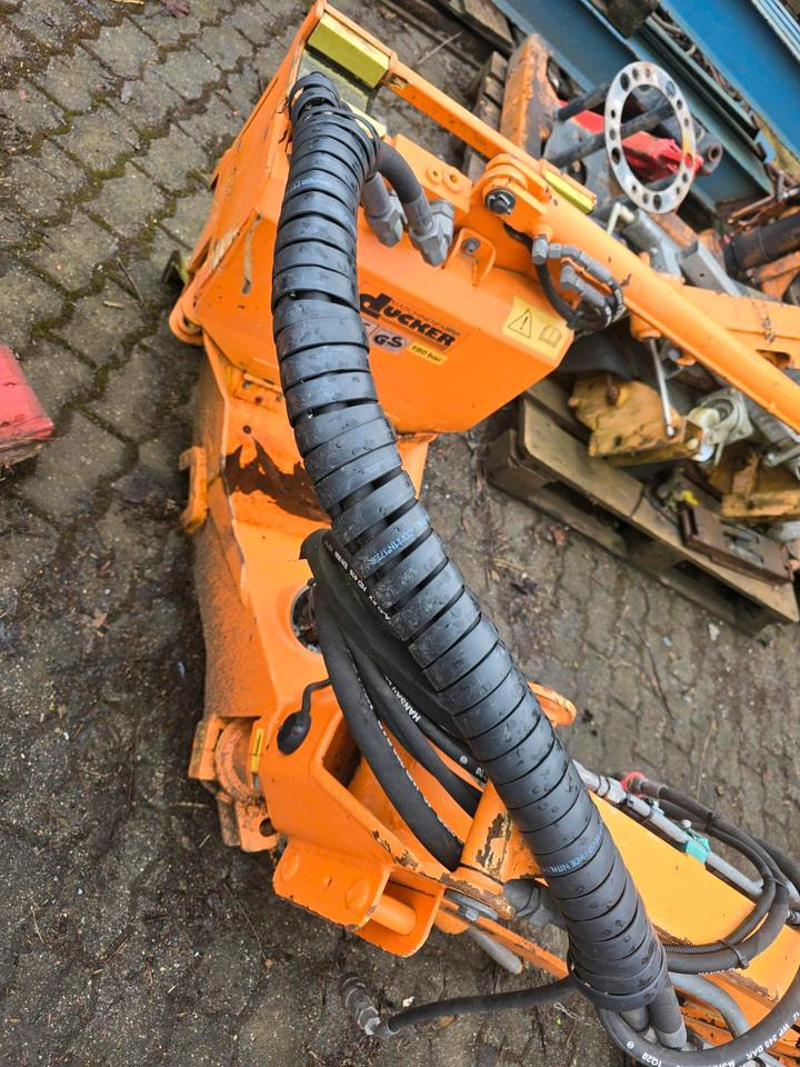 Dücker Randstreifenmäher vom DUA 800 700 Banketmäher Böschungsmäher Auslegemäher für Unimog Mulag Mähausleger - Příkopová sekačka: obrázek 3 Dücker Randstreifenmäher vom DUA 800 700 Banketmäher Böschungsmäher Auslegemäher für Unimog Mulag Mähausleger - Příkopová sekačka: obrázek 3