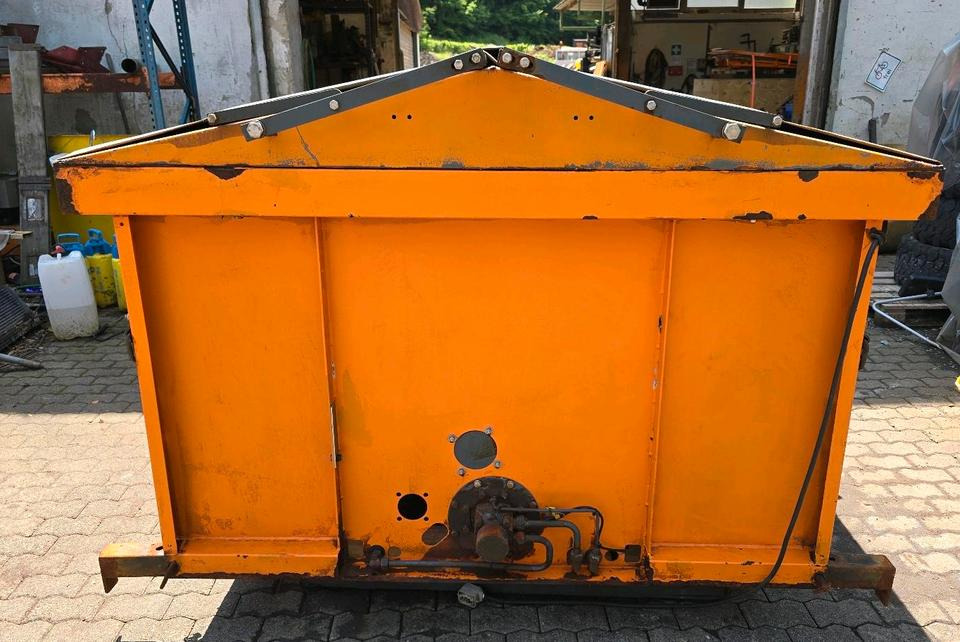 Epoke SH3101 Salzstreuer 1,6m3 Salzsilo passend für Fendt Xylon JCB Fasttrac Multicar Unimog Winterdienst Aufbaustreuer Streuautomat Schmidt Küpper-Weisser - Sypač písku/ Soli: obrázek 4 Epoke SH3101 Salzstreuer 1,6m3 Salzsilo passend für Fendt Xylon JCB Fasttrac Multicar Unimog Winterdienst Aufbaustreuer Streuautomat Schmidt Küpper-Weisser - Sypač písku/ Soli: obrázek 4