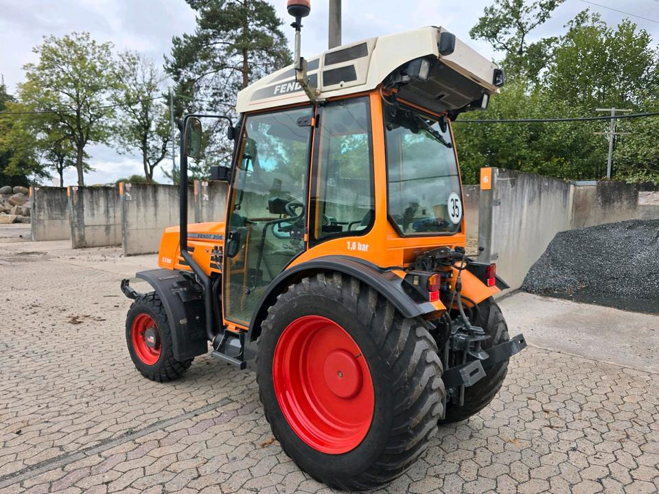 Fendt 206V Schmalspurtraktor Traktor Schlepper Weinbergtraktor 206 208 210 Farmer Favorit Obstbau Weinbau - Traktor: obrázek 4 Fendt 206V Schmalspurtraktor Traktor Schlepper Weinbergtraktor 206 208 210 Farmer Favorit Obstbau Weinbau - Traktor: obrázek 4