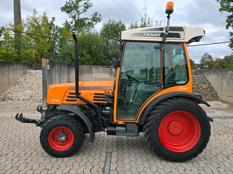 Fendt 206V Schmalspurtraktor Traktor Schlepper Weinbergtraktor 206 208 210 Farmer Favorit Obstbau Weinbau - Traktor: obrázek 2 Fendt 206V Schmalspurtraktor Traktor Schlepper Weinbergtraktor 206 208 210 Farmer Favorit Obstbau Weinbau - Traktor: obrázek 2
