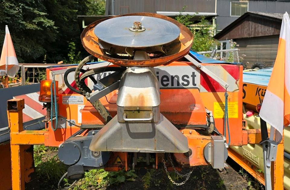 Gmeiner STA 1300 1,3m3 Salzstreuer Salzsilo Streuautomat Tremo Multicar Ladog Unimog - Sypač písku/ Soli: obrázek 5 Gmeiner STA 1300 1,3m3 Salzstreuer Salzsilo Streuautomat Tremo Multicar Ladog Unimog - Sypač písku/ Soli: obrázek 5