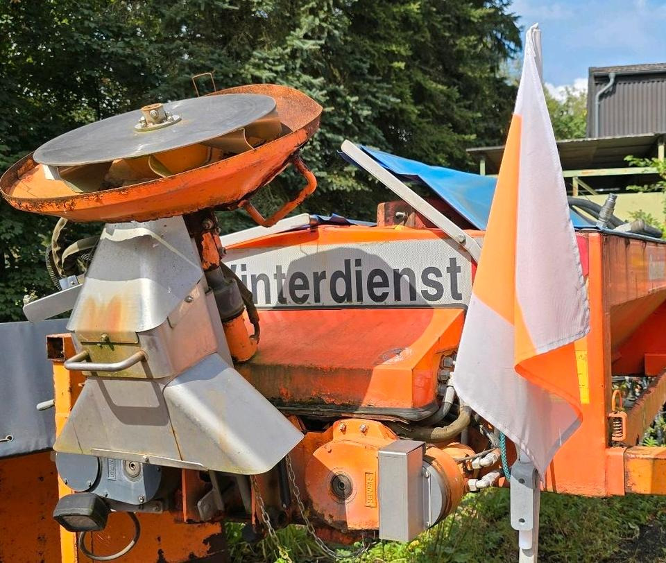 Gmeiner STA 1300 1,3m3 Salzstreuer Salzsilo Streuautomat Tremo Multicar Ladog Unimog - Sypač písku/ Soli: obrázek 4 Gmeiner STA 1300 1,3m3 Salzstreuer Salzsilo Streuautomat Tremo Multicar Ladog Unimog - Sypač písku/ Soli: obrázek 4