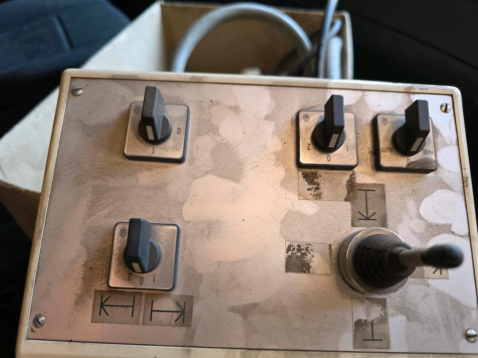 Leitpfostenwaschgerät WV 3-L Wassenberg Schmidt Drutzel für Unimog 405 U290 300 400 500 427 424 318 218 430 Leitpfosten - Zametač: obrázek 5 Leitpfostenwaschgerät WV 3-L Wassenberg Schmidt Drutzel für Unimog 405 U290 300 400 500 427 424 318 218 430 Leitpfosten - Zametač: obrázek 5