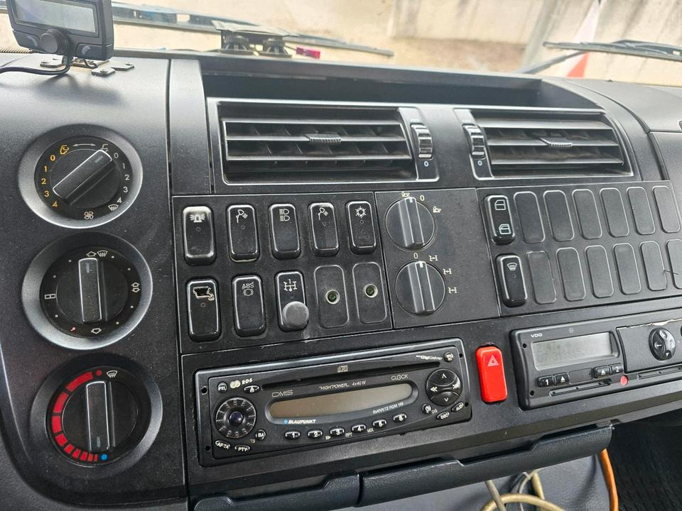 Vozidlo pro zimní údržbu Mercedes-Benz Atego 1828 AK Absetzkipper Meiller Schmidt Schneepflug Küpper-Weisser Salzstreuer Allrad: obrázek 9